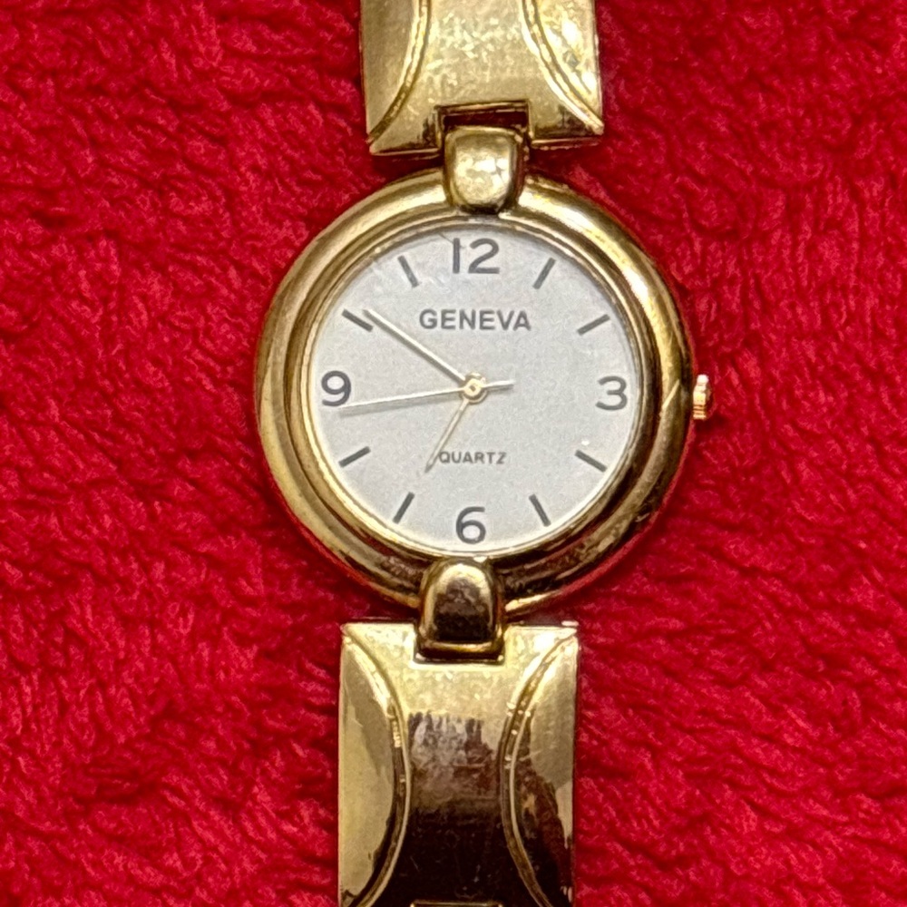 Geneva Women's stainless steel Watch